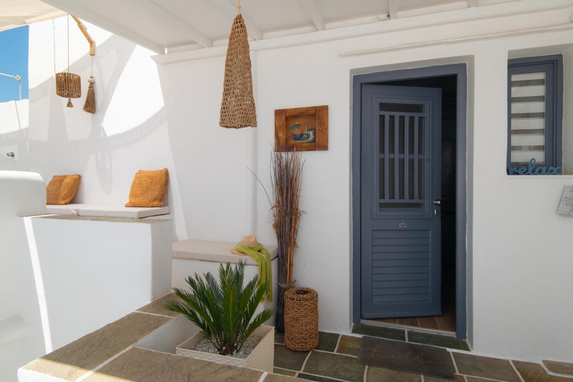Miles Away Luxury Apartments Platis Gialos  Esterno foto